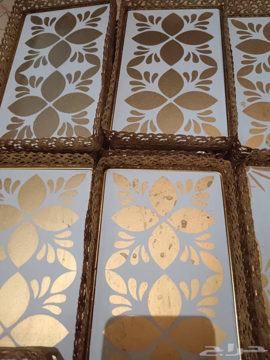 Serving plates64520275602689111