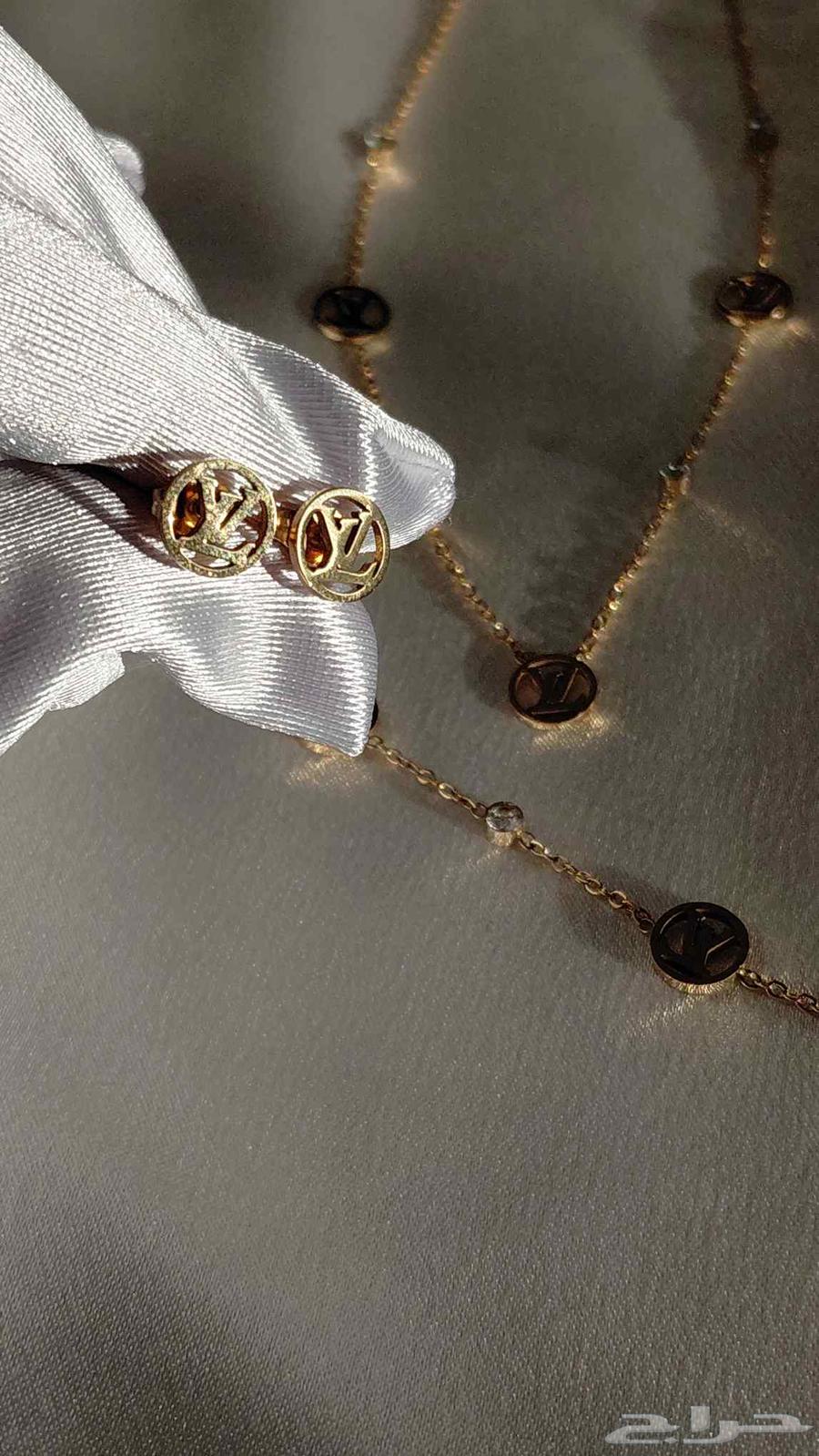 Women's Accessories (Louis Vuitton Set)64523189806465113