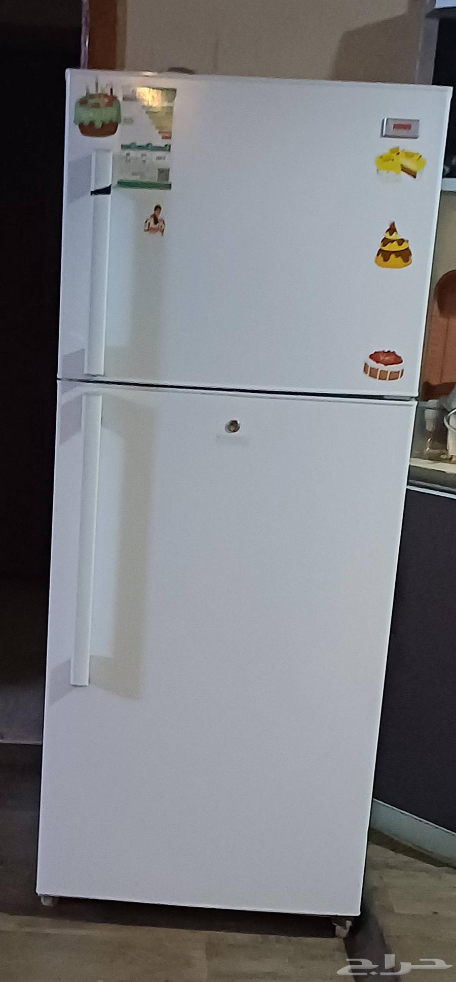 للبيع عدده 3 ثلاجات عطلانه و2 نشافة حراريه عطلانه64526369995777111