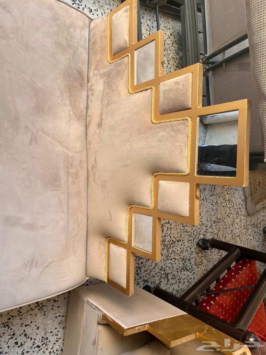 Selling a sofa set with curtain and curtain rod, the sofa is very clean64526022868099112