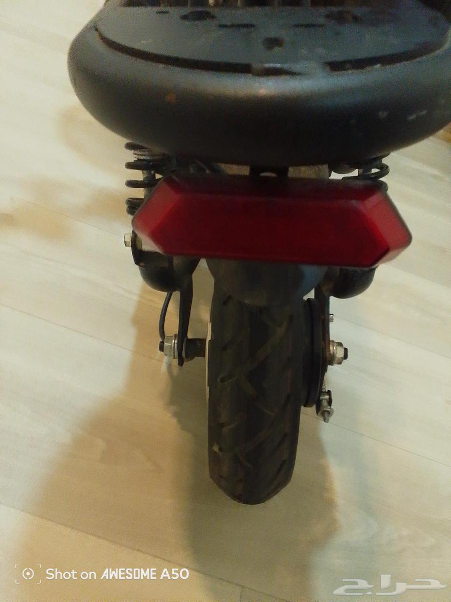 A working scooter with a broken charger signal and the battery is functioning at 600 limit64527011076739111