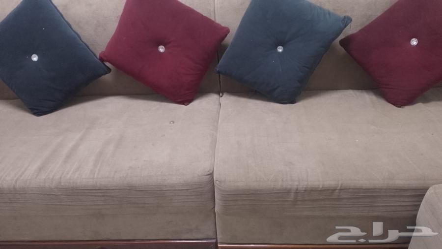 أثاث للبيع كله بحالة ممتازة64524780999426112