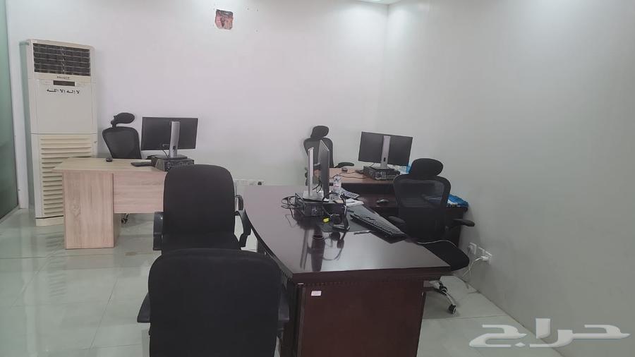 مكاتب للبيع استخدام نظيف جدا64523696857345110