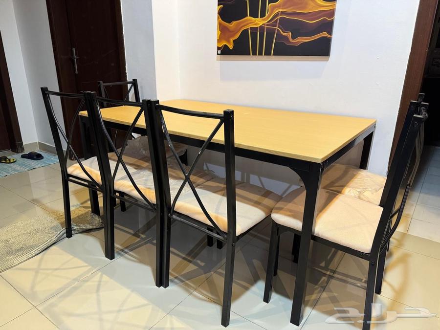 Three beds, dining table, garden table, sofa chair, 2 rocking chairs64524656864897113