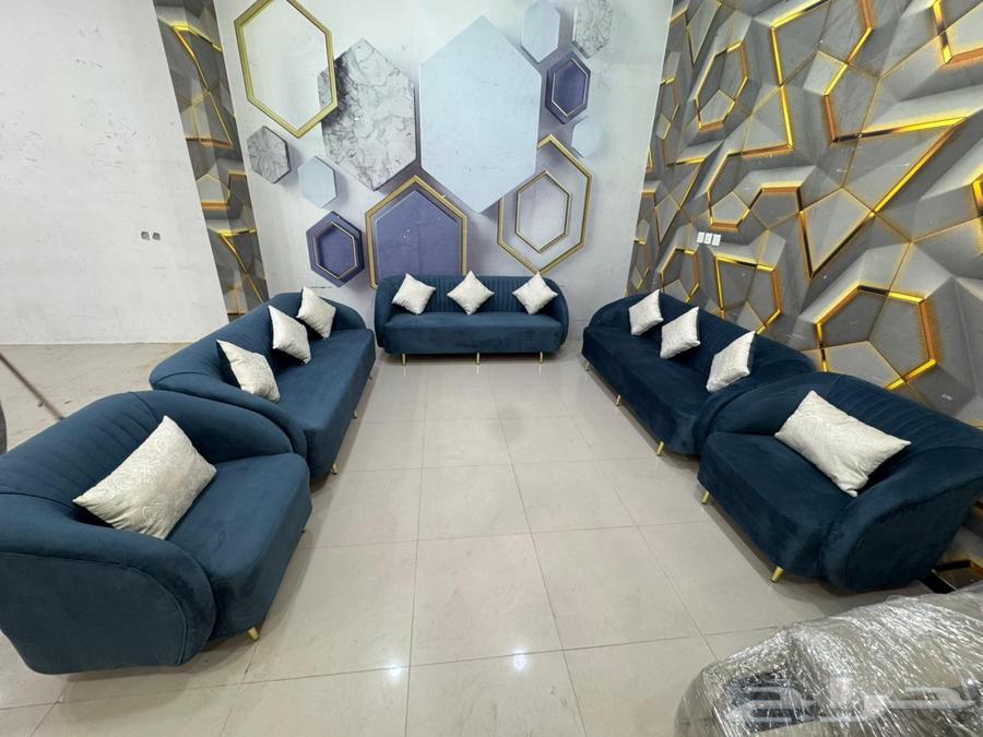 كنب شبه الجديد 11 شخص بسعر مناسب64521397669890110