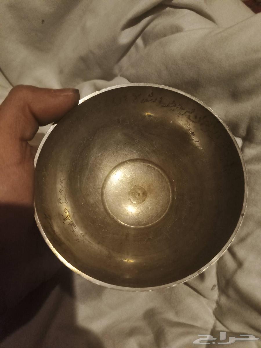 للبيع   قطعة تراثية نادرة   وعاء كوب تراثي قديم مصنوع من ا64519568412546113