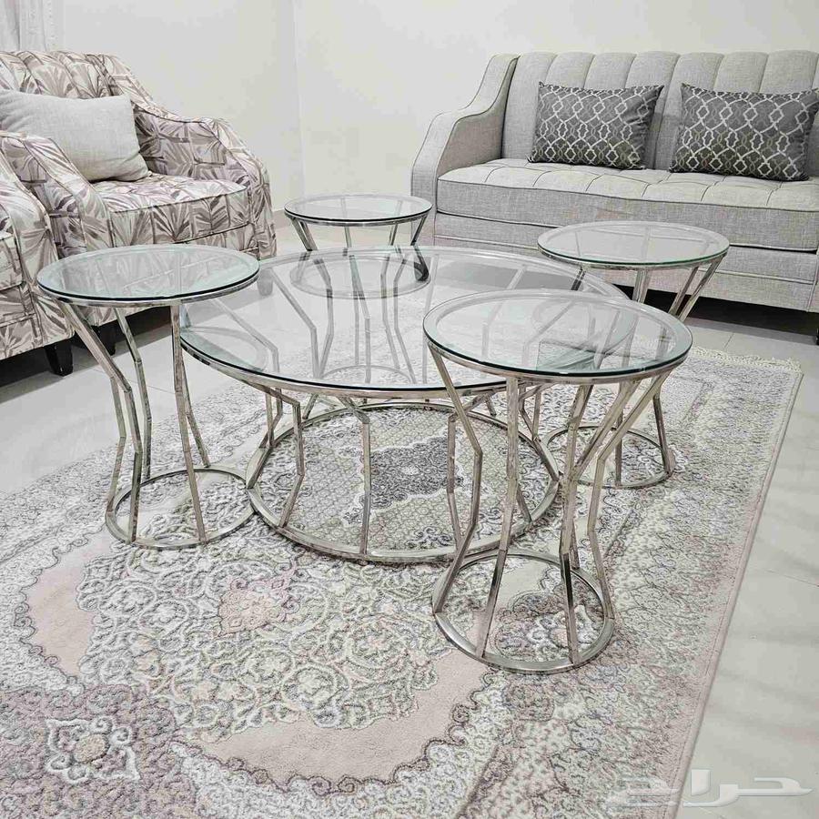 Glass tables64526940695937110