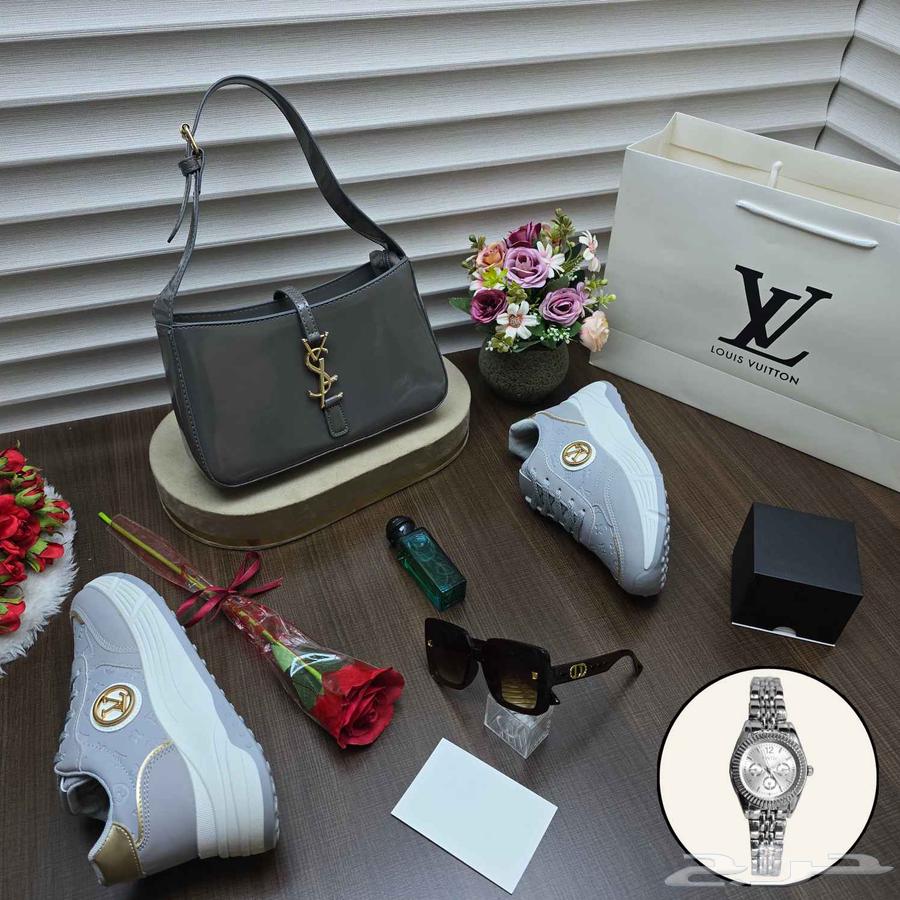 اطقم نسائيه ماركة لويس شامل التوصيل والشحن64519017384323113