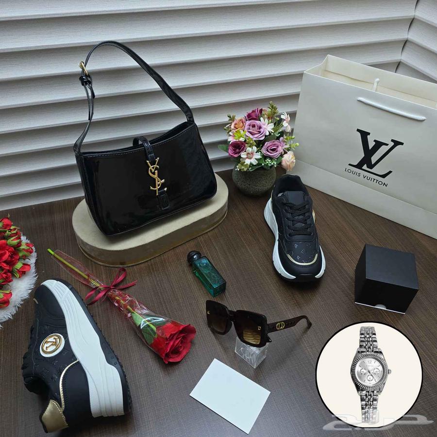 اطقم نسائيه ماركة لويس شامل التوصيل والشحن64519017384323111