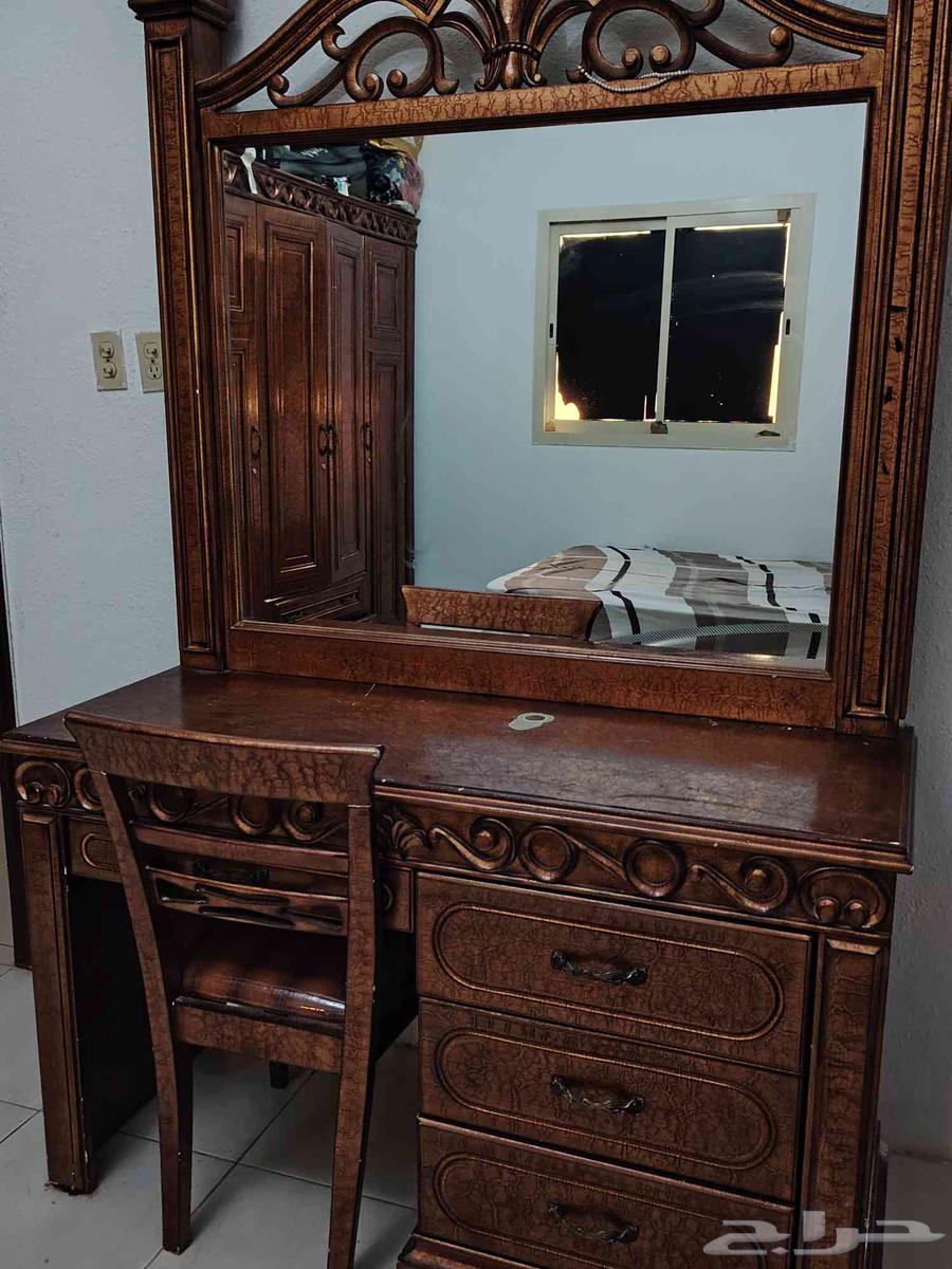 Single and a half bedroom in excellent condition, no damage, for sale at negotiable price...64522359142914114