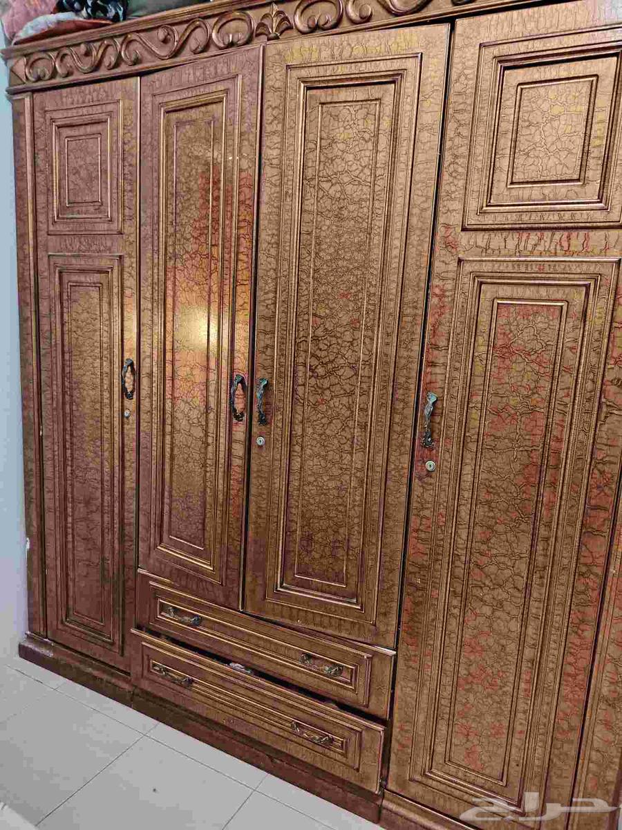 Single and a half bedroom in excellent condition, no damage, for sale at negotiable price...64522359142914110