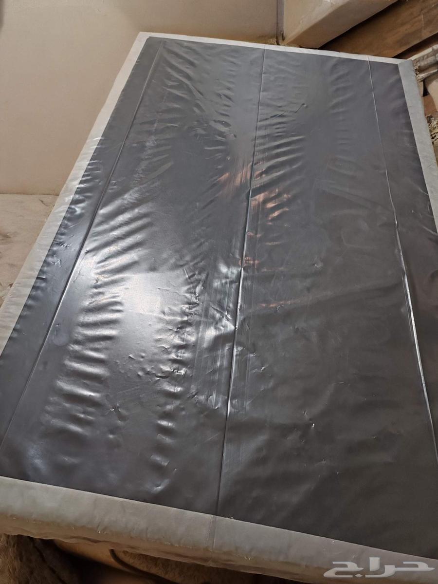 Double bed, almost new, used only 3 times64519666934531111