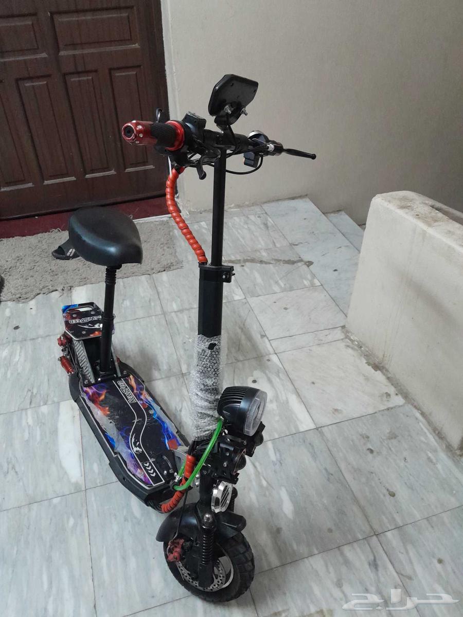 Clean Sharee 1750 scooter for sale, used for 20 days64525317027203114