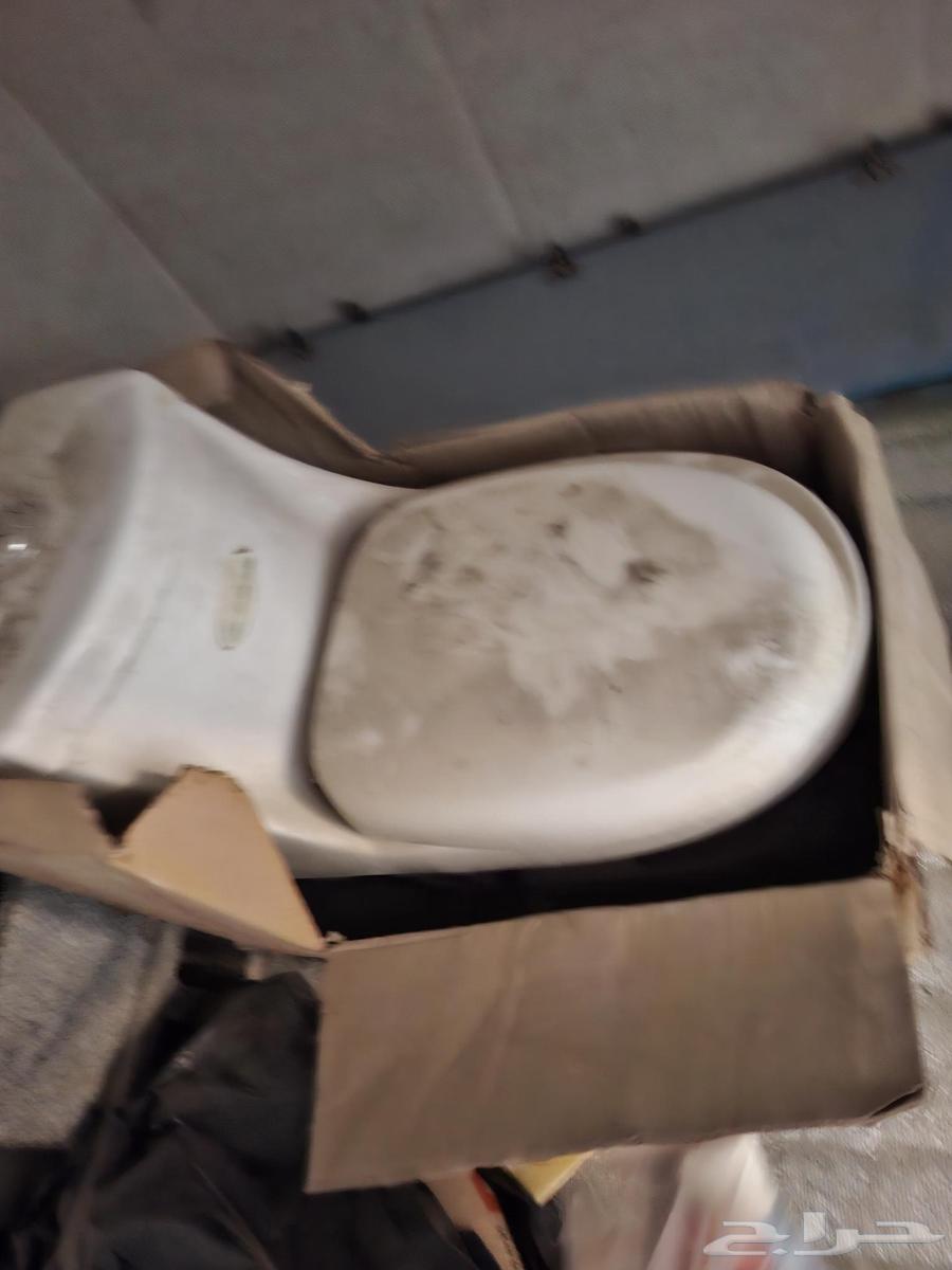 washroom commode available64521893039745113