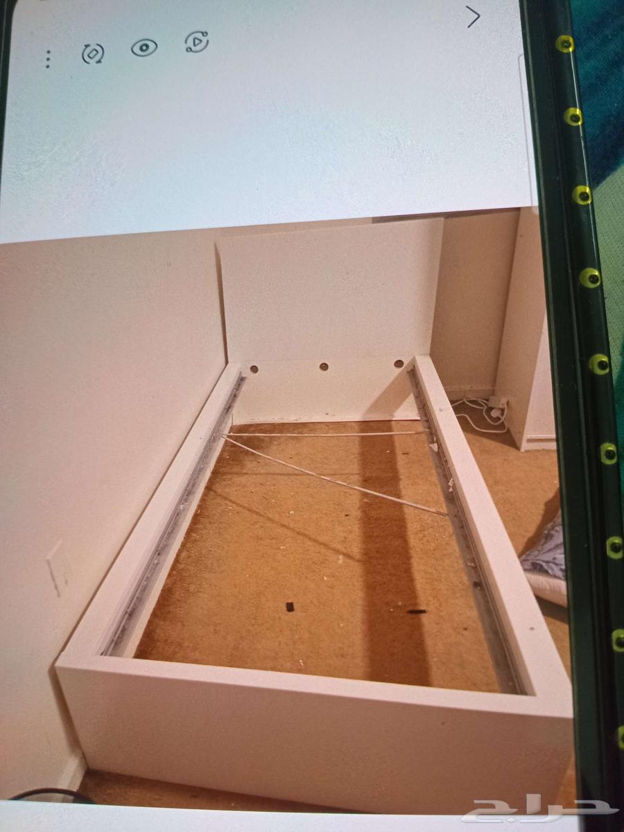 سرير ايكيا شبه جديد مع قاعده متينه ودولاب كبير64524545364225114