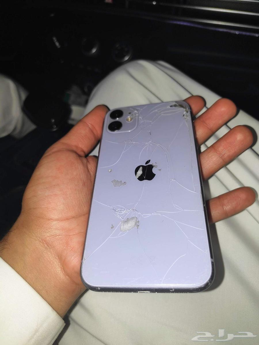 ايفون 11 للبيع يبيله بورد فقط تشليح64525053334915112