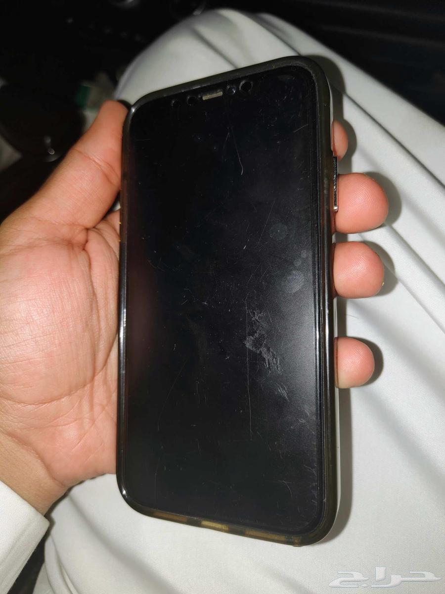 ايفون 11 للبيع يبيله بورد فقط تشليح64525053334915111
