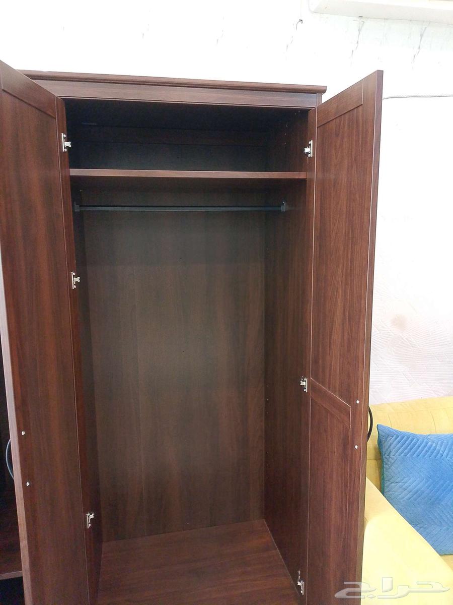 متوفرة اثنين دواليب ايكيا لون بني ثلاث ابواب جديدة64521893001091111
