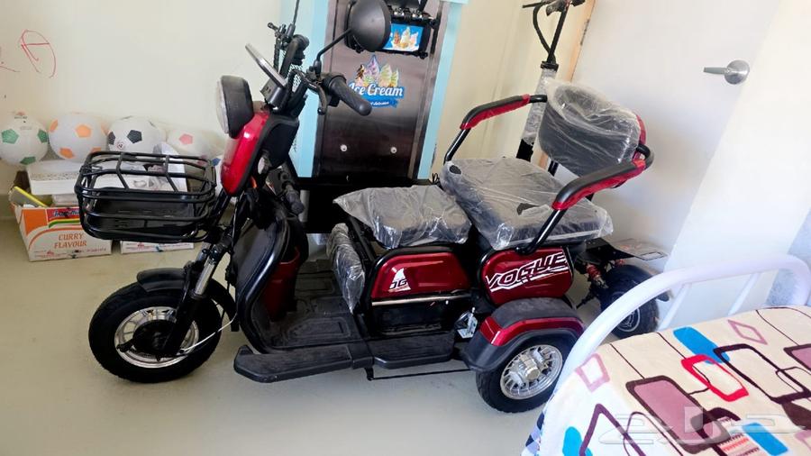 New condition electric tuk-tuk for sale, operates on charging64519525947521110