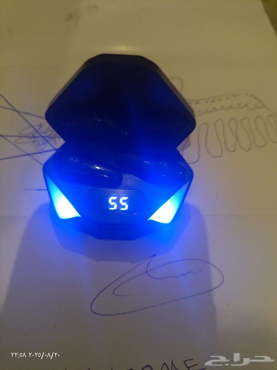 Semi-new Bluetooth gaming headset, only the box is new to save another headset64524990300673111