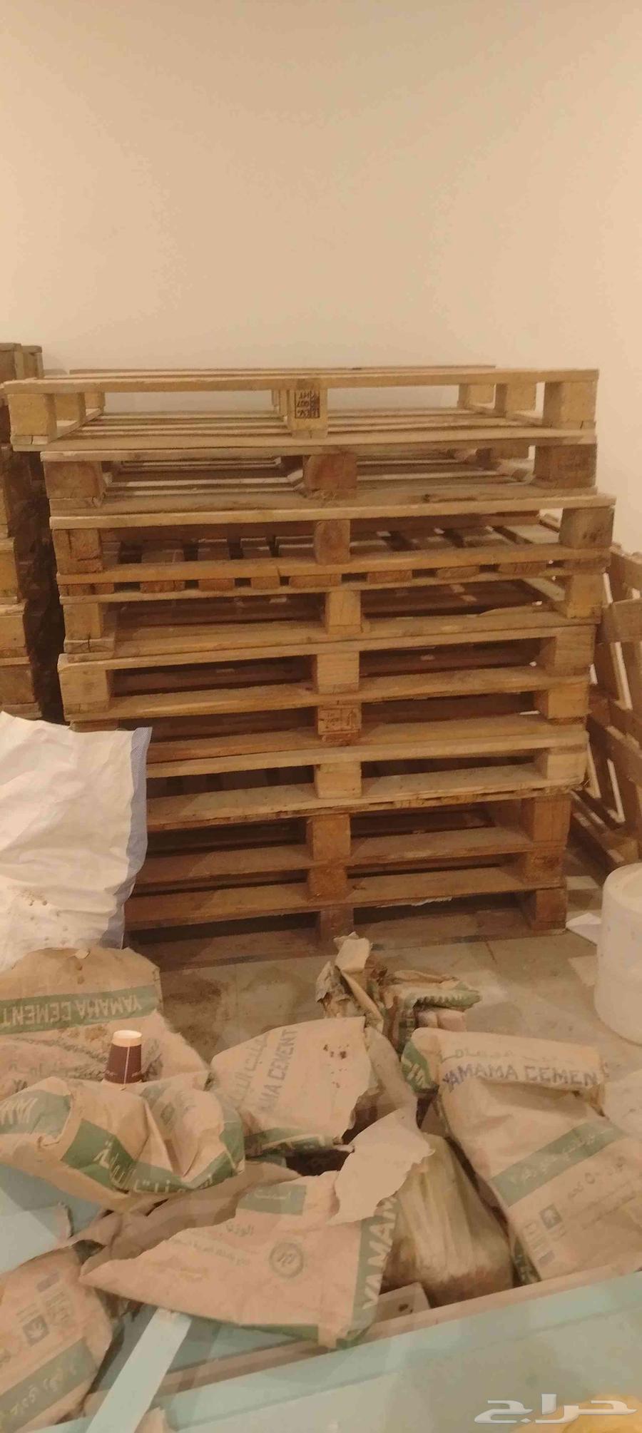 طبليات خشب عدد من 20 إلى 25 حبه64237605247747110