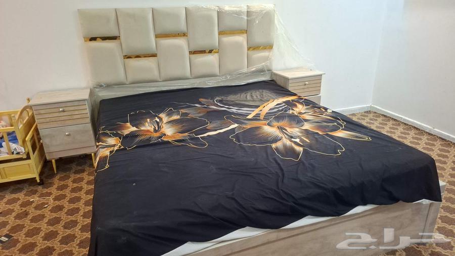 كنب شبه جديد للبيع و غرفة نوم64523555970947113