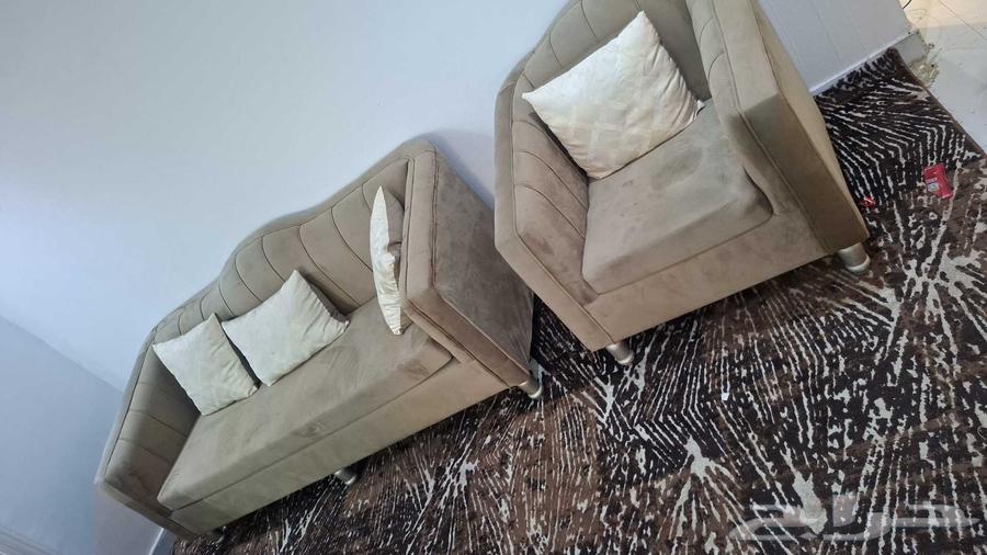 كنب شبه جديد للبيع و غرفة نوم64523555970947110