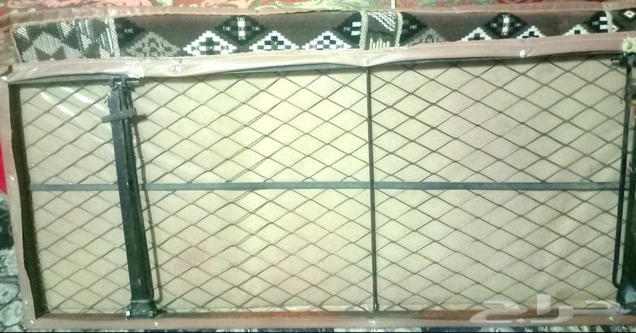 فرش رحلات 3 مساند لون بني و7 لون اصفر بالماركات64523429889537112