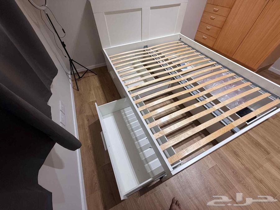 Modern White Bed with Storage Gently used for 3 months64520783493634113