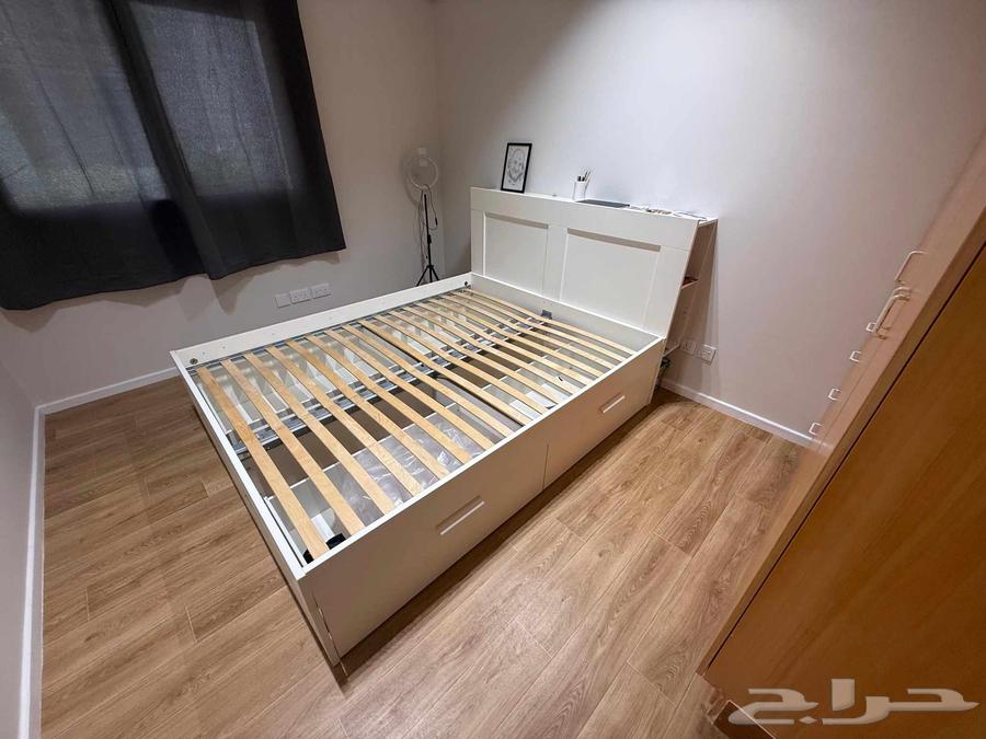 Modern White Bed with Storage Gently used for 3 months64520783493634112