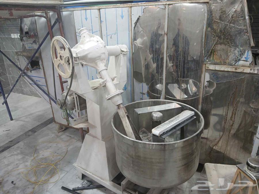 Egyptian mixer and oven for sale, available in Riyadh, Al Nazim neighborhood64524656890242110