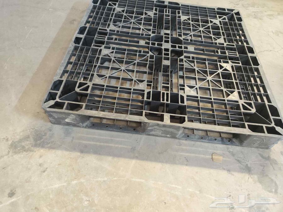 Plastic drums one meter by one meter and ten64520983047427110