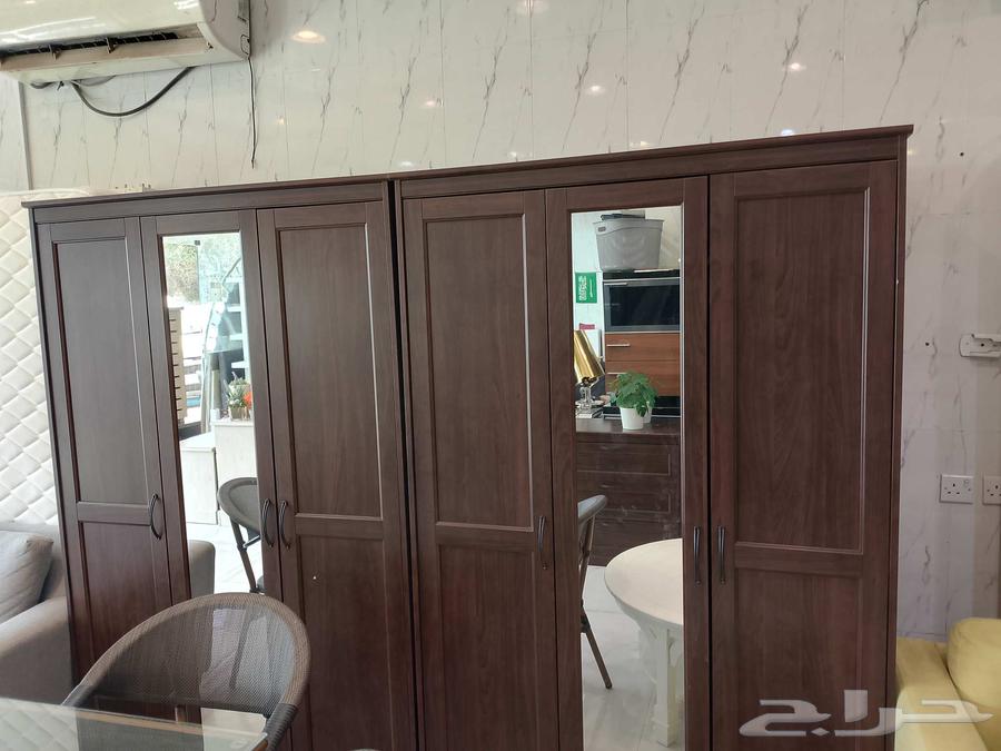 متوفرة اثنين دواليب ايكيا لون بني ثلاث ابواب جديدة64521893001091112