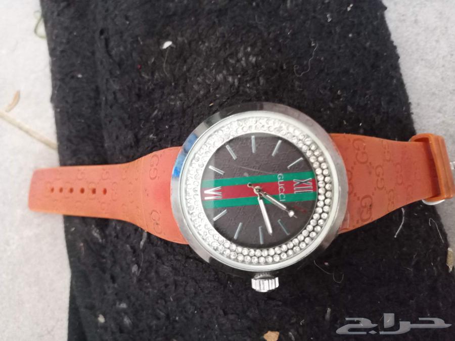 للبيع ساعتين سواتش و قوتشي الاصليه64520403773570113