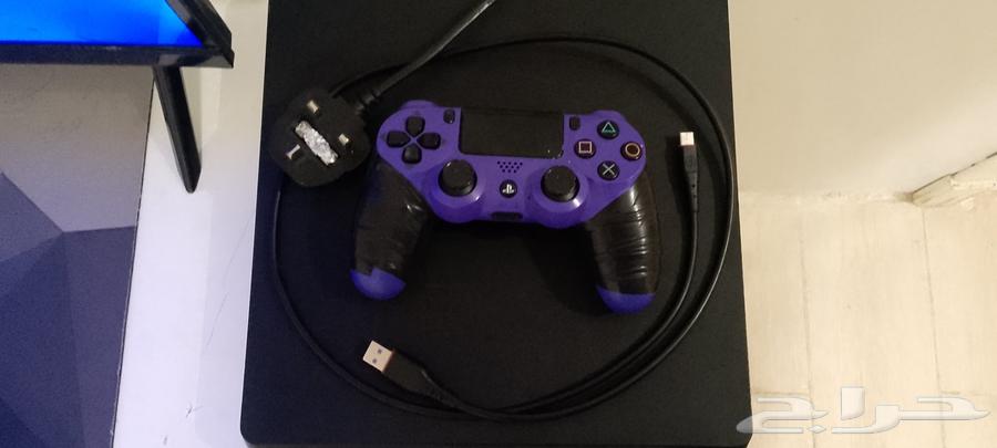 سوني 4 نظيف جدا مع ملحقاته وحساباته64515179073667110