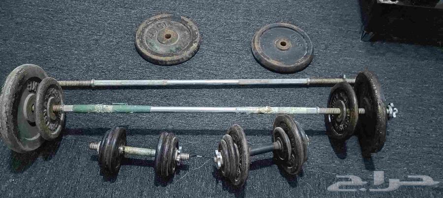 مجموعه اوزان تقريبا 50 أو 60 كيلو معاها الكرسي بتاعها للبيع64520006249730111