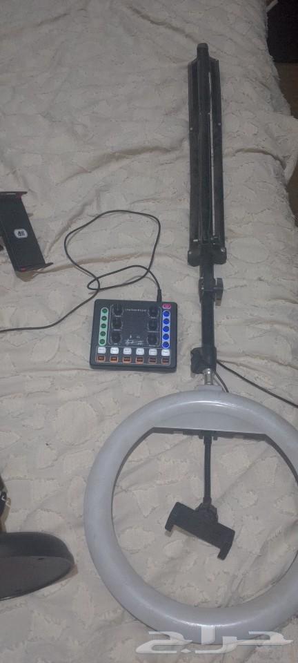 Professional Sound Card Set for Live Streaming, Professional Microphone, Sound Card, and Lighting64519540142466111