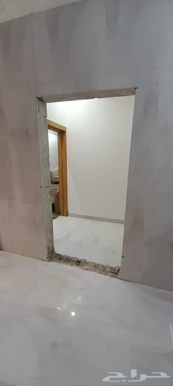 Laser cutting of walls and core openings64482131862402112