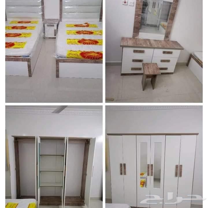 يوجد لدينا غرف نوم جاهزه ومراتب طبيه بسعر المصنع64519003243265114