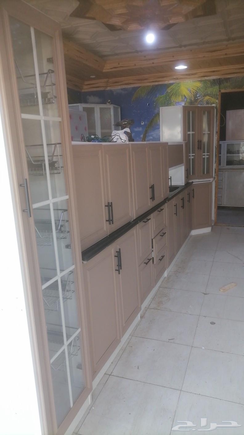 يتوفر لدينا مطابخ مستخدم شبه جديد64526425815427110