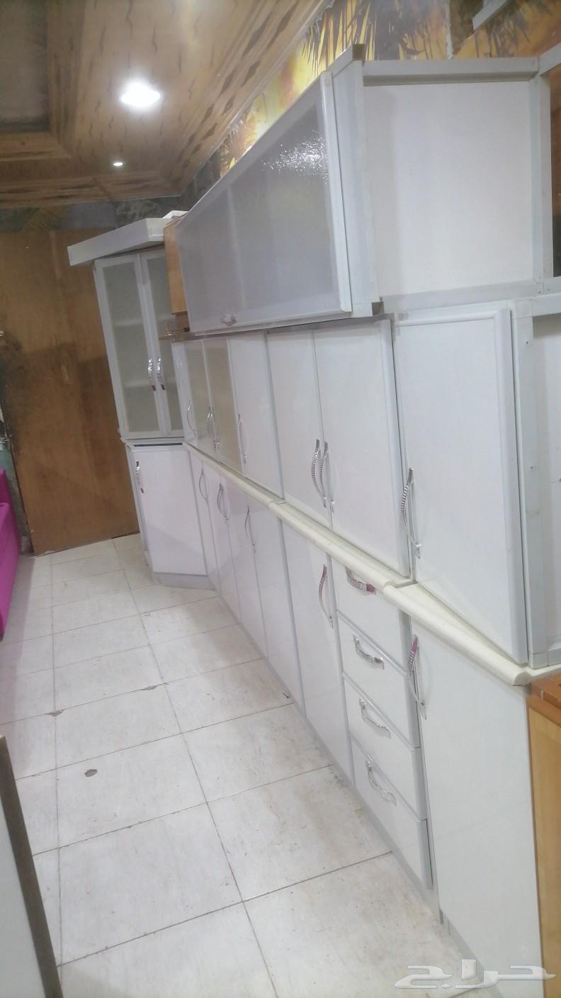 يتوفر لدينا مطابخ مستخدم شبه جديد64526425815427114
