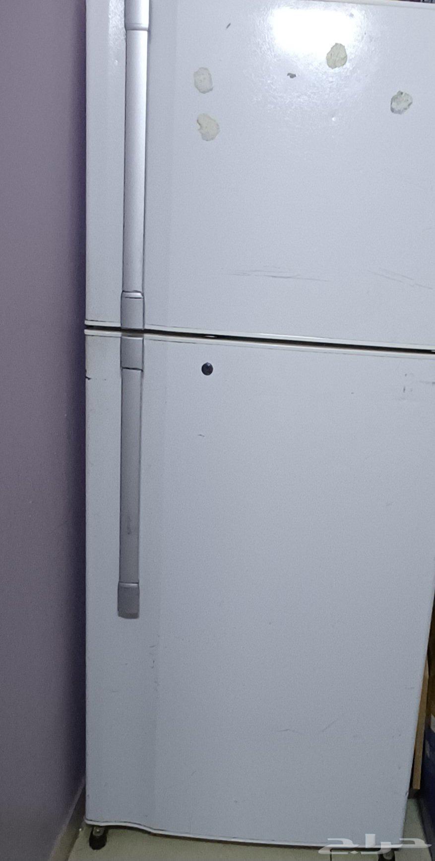 للبيع عدده 3 ثلاجات عطلانه و2 نشافة حراريه عطلانه64526369995777112