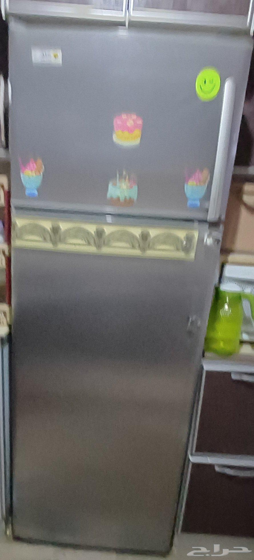 للبيع عدده 3 ثلاجات عطلانه و2 نشافة حراريه عطلانه64526369995777110