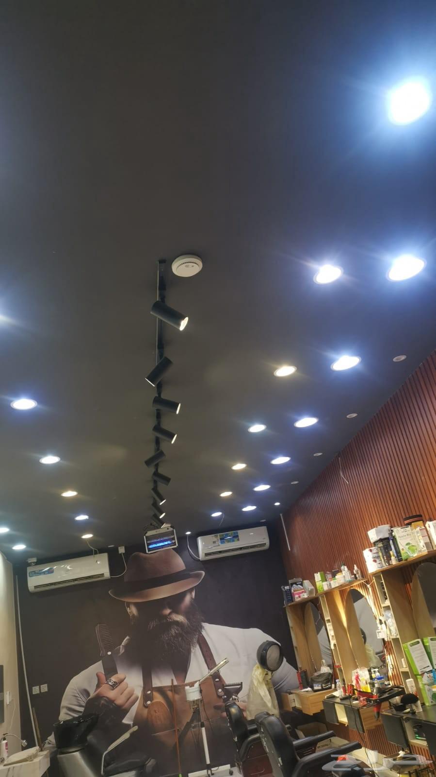 محل حلاقه متكامل للتقبيل وحاليا شغال64144258744323110