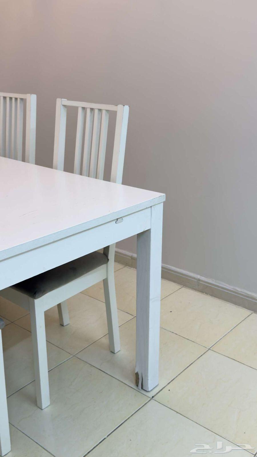 IKEA dining table64521766319489111