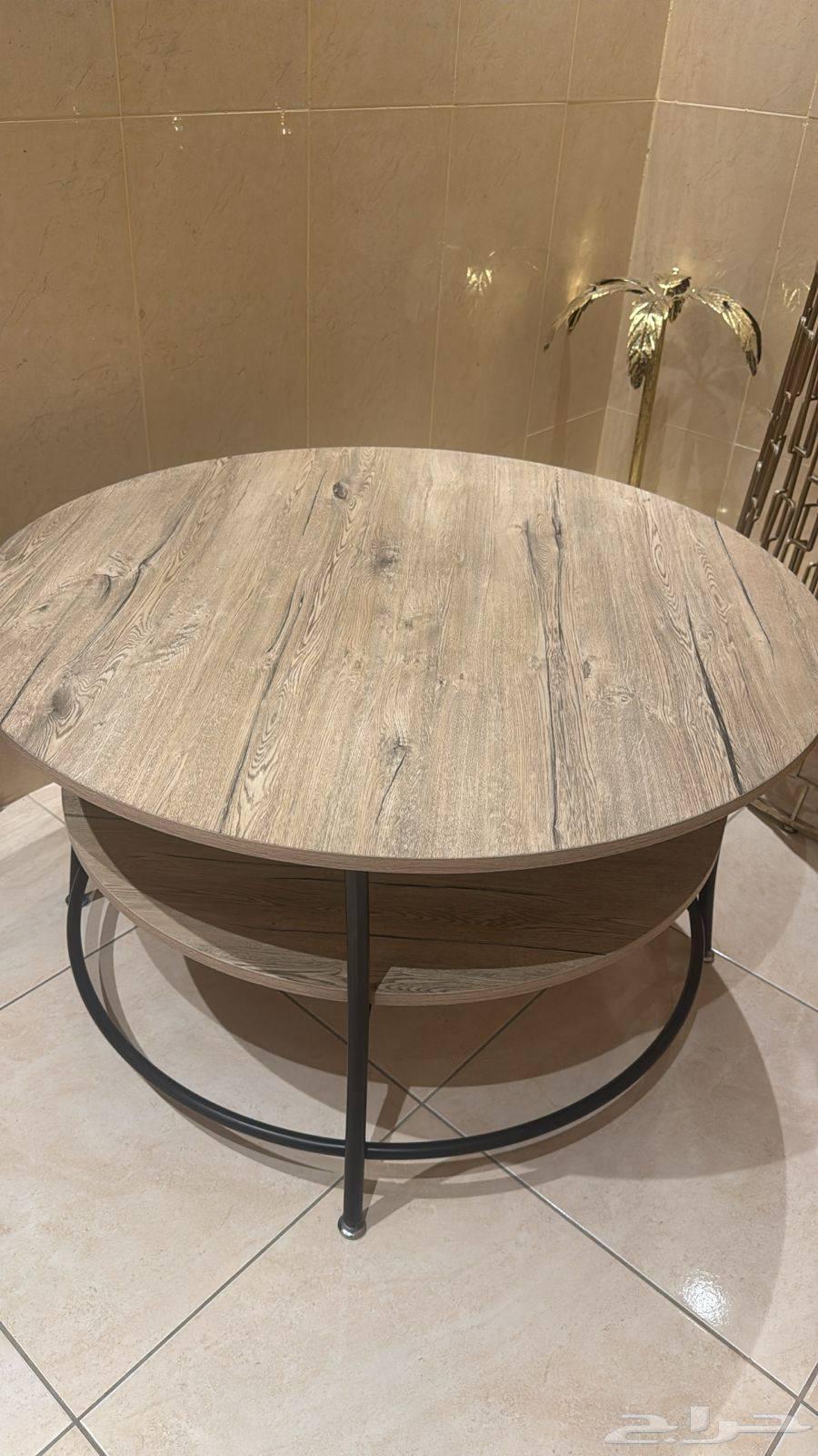طاولة قهوة خشبية بتصميم عصري64526120048257110