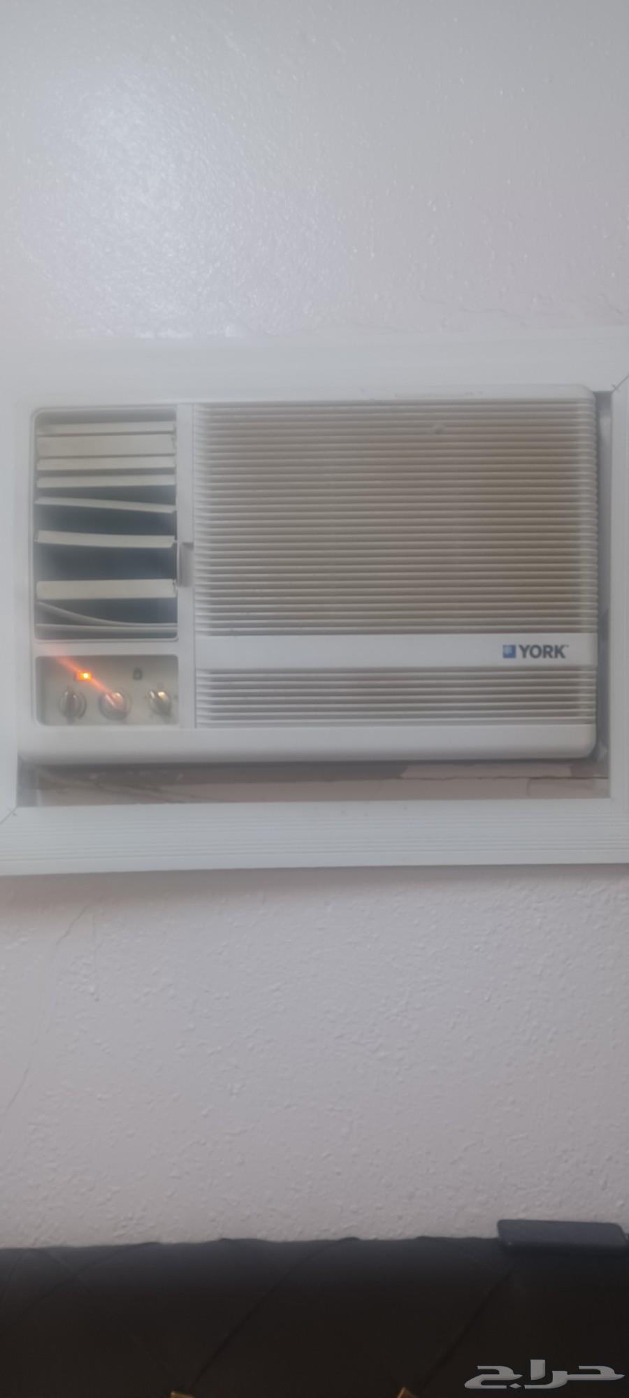 For sale, working and cold air conditioner64524946744963110