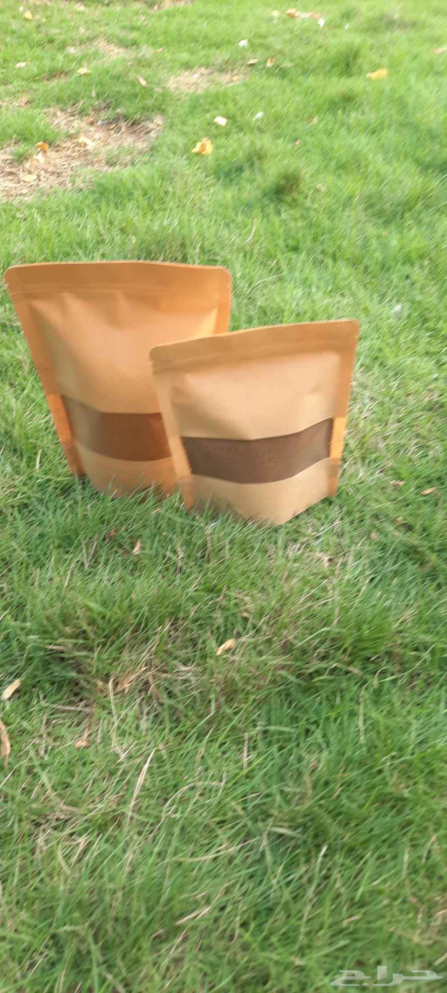 Empty bags in 4 sizes to preserve the product as the merchant prefers64523231837955110