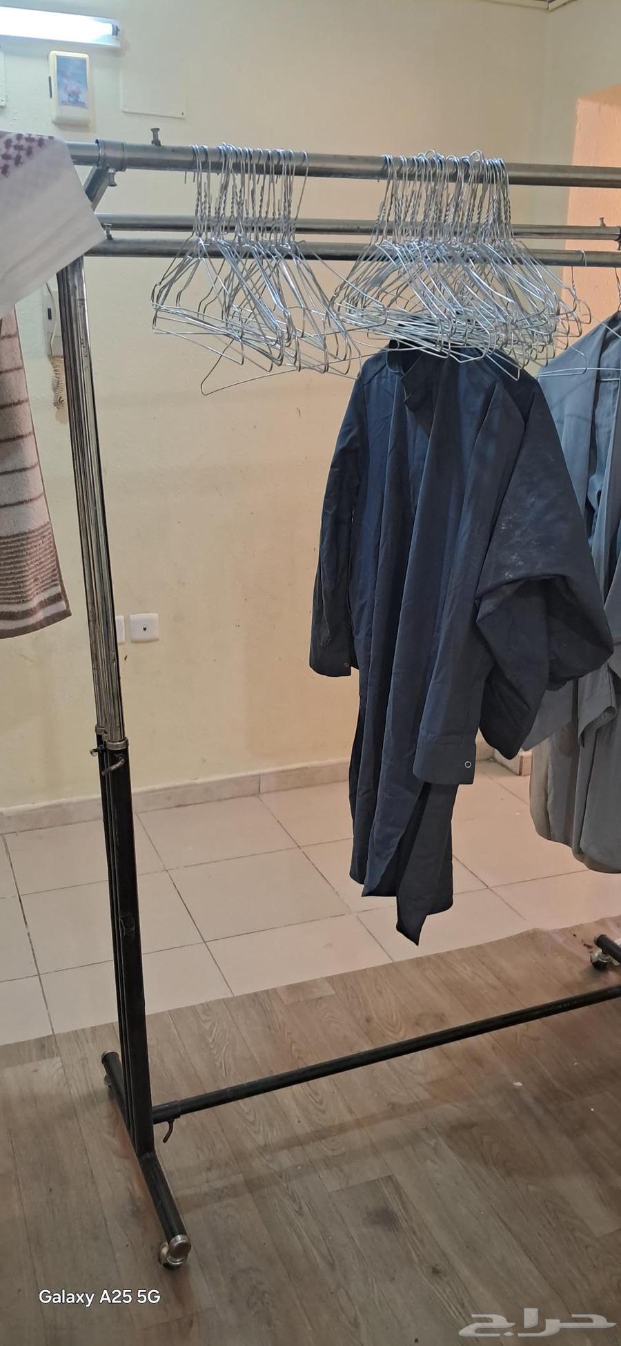 Kaaj   Button  press machines64520346808961112