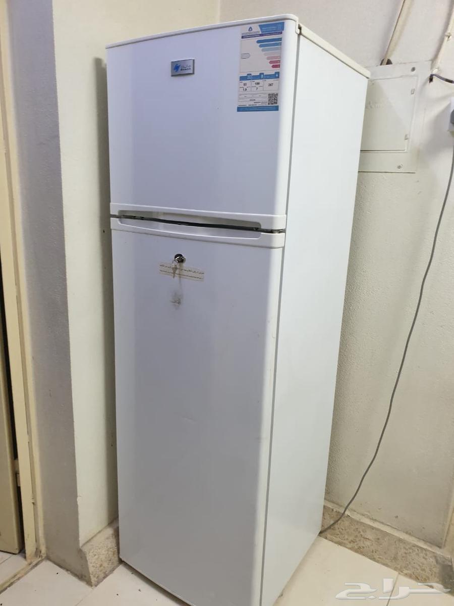 ثلاجة 14 قدم بحالة ممتازة  قفل للباب  استخدام سنتين64521539952386110